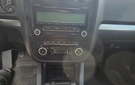 Volkswagen Jetta VI, 2010 год, 740 000 рублей, 9 фотография
