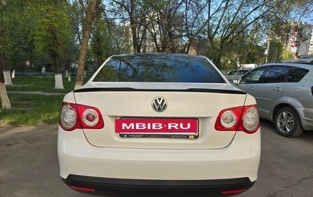 Volkswagen Jetta VI, 2010 год, 740 000 рублей, 5 фотография