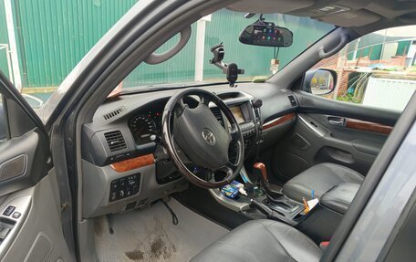 Toyota Land Cruiser Prado 120 рестайлинг, 2004 год, 1 480 000 рублей, 14 фотография