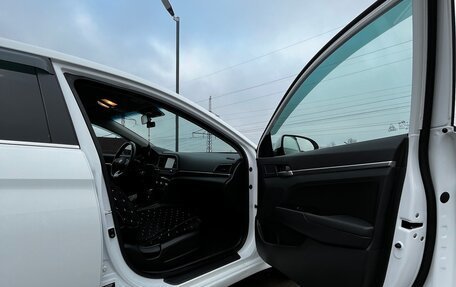 Hyundai Elantra VI рестайлинг, 2020 год, 1 630 000 рублей, 6 фотография