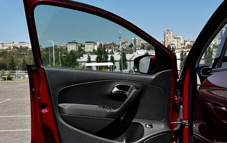 Volkswagen Polo VI (EU Market), 2012 год, 900 000 рублей, 11 фотография