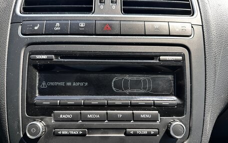 Volkswagen Polo VI (EU Market), 2012 год, 900 000 рублей, 18 фотография