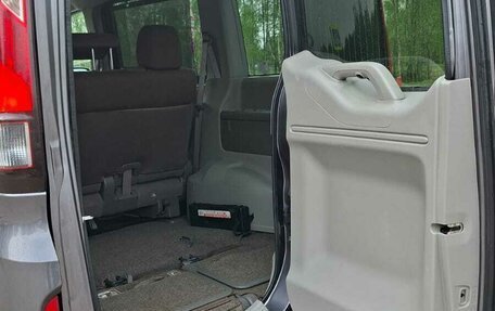Honda Stepwgn IV, 2018 год, 1 850 000 рублей, 10 фотография