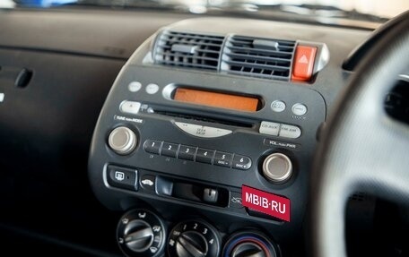 Honda Fit III, 2001 год, 295 000 рублей, 11 фотография