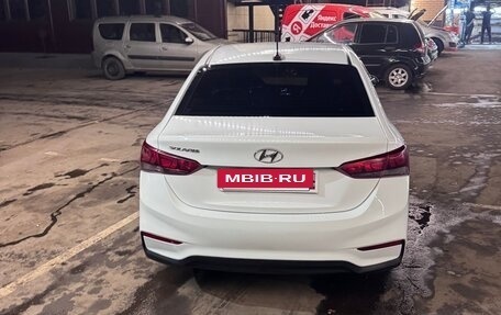 Hyundai Solaris II рестайлинг, 2017 год, 790 000 рублей, 3 фотография