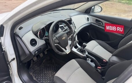 Chevrolet Cruze II, 2011 год, 390 000 рублей, 25 фотография