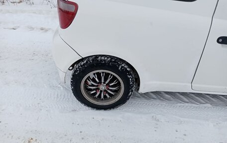 Toyota Vitz, 2000 год, 309 000 рублей, 7 фотография