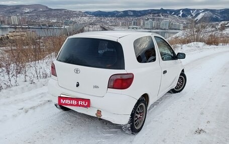 Toyota Vitz, 2000 год, 309 000 рублей, 2 фотография