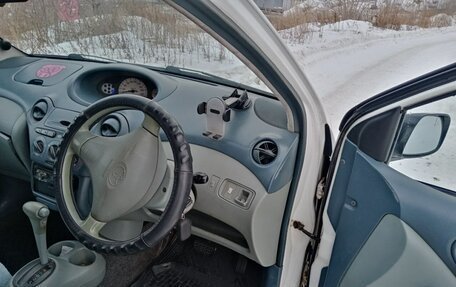 Toyota Vitz, 2000 год, 309 000 рублей, 9 фотография