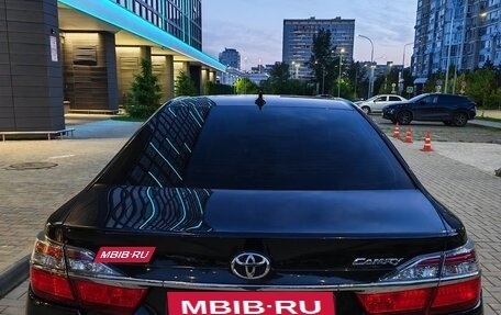 Toyota Camry, 2017 год, 2 300 000 рублей, 2 фотография