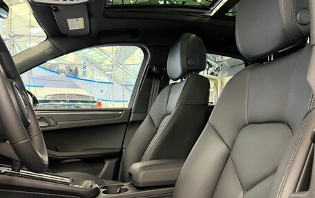Porsche Macan I рестайлинг, 2025 год, 10 895 000 рублей, 7 фотография