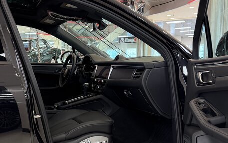 Porsche Macan I рестайлинг, 2025 год, 10 895 000 рублей, 26 фотография