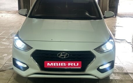 Hyundai Solaris II рестайлинг, 2018 год, 630 000 рублей, 9 фотография