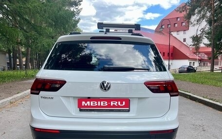 Volkswagen Tiguan II, 2018 год, 2 390 000 рублей, 4 фотография