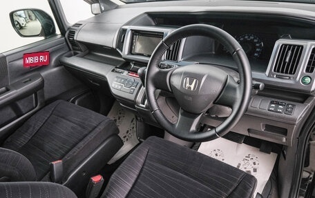 Honda Stepwgn IV, 2011 год, 1 359 000 рублей, 9 фотография