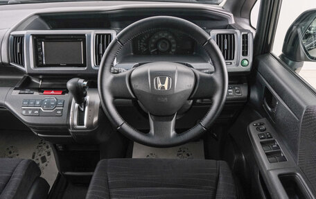 Honda Stepwgn IV, 2011 год, 1 359 000 рублей, 15 фотография