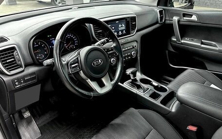 KIA Sportage IV рестайлинг, 2018 год, 2 150 000 рублей, 5 фотография