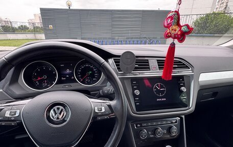 Volkswagen Tiguan II, 2020 год, 3 000 000 рублей, 6 фотография