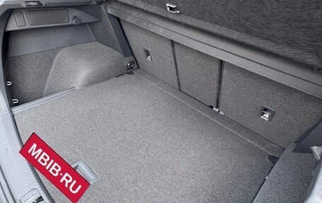 Volkswagen Tiguan II, 2020 год, 3 000 000 рублей, 13 фотография