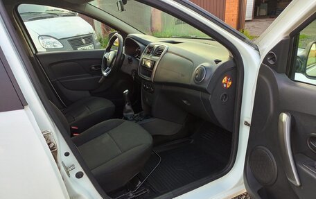 Renault Logan II, 2019 год, 520 000 рублей, 10 фотография