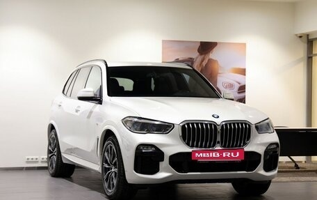 BMW X5, 2019 год, 6 700 000 рублей, 3 фотография