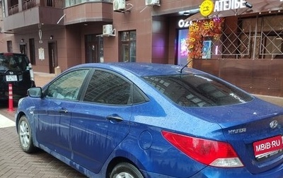 Hyundai Solaris II рестайлинг, 2013 год, 460 000 рублей, 1 фотография
