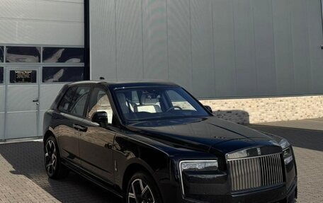 Rolls-Royce Cullinan, 2026 год, 64 990 000 рублей, 1 фотография