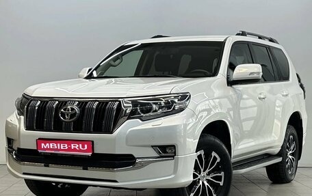Toyota Land Cruiser Prado 150 рестайлинг 2, 2019 год, 5 998 000 рублей, 1 фотография