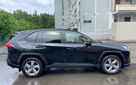 Toyota RAV4, 2020 год, 2 250 000 рублей, 3 фотография