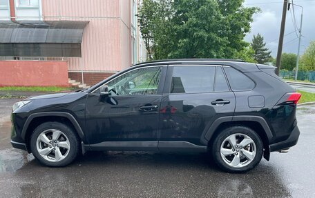 Toyota RAV4, 2020 год, 2 250 000 рублей, 4 фотография