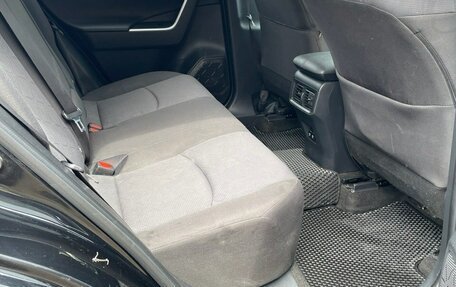Toyota RAV4, 2020 год, 2 250 000 рублей, 9 фотография