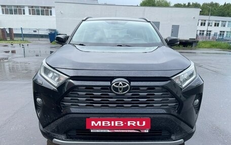 Toyota RAV4, 2020 год, 2 250 000 рублей, 2 фотография