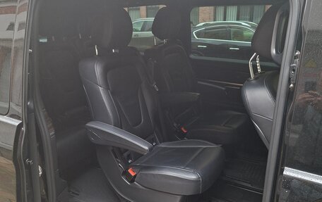 Mercedes-Benz V-Класс, 2016 год, 4 300 000 рублей, 7 фотография
