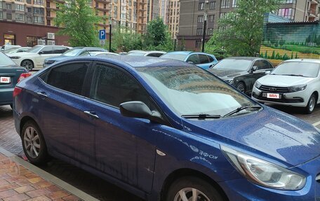 Hyundai Solaris II рестайлинг, 2013 год, 460 000 рублей, 5 фотография