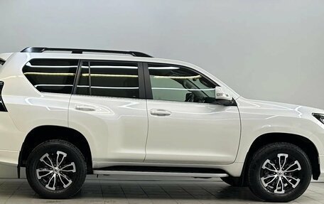 Toyota Land Cruiser Prado 150 рестайлинг 2, 2019 год, 5 998 000 рублей, 4 фотография