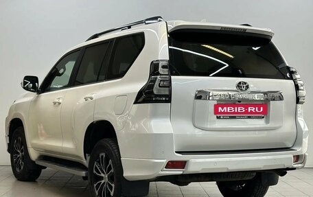 Toyota Land Cruiser Prado 150 рестайлинг 2, 2019 год, 5 998 000 рублей, 7 фотография