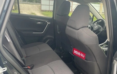 Toyota RAV4, 2020 год, 3 650 000 рублей, 9 фотография
