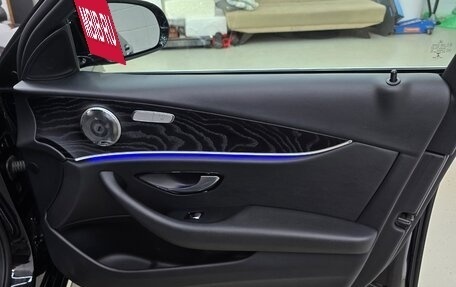 Mercedes-Benz E-Класс, 2017 год, 2 300 000 рублей, 14 фотография