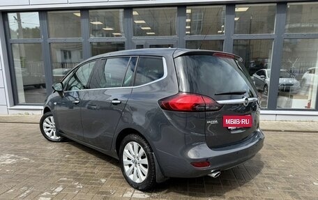 Opel Zafira C рестайлинг, 2013 год, 1 050 000 рублей, 2 фотография