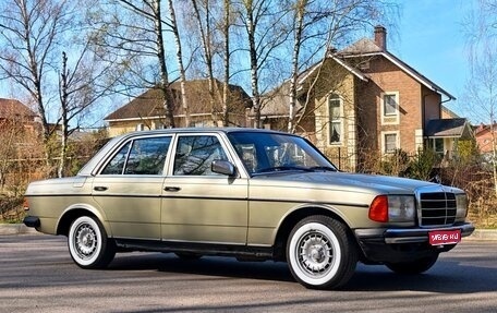 Mercedes-Benz W123, 1982 год, 1 300 000 рублей, 1 фотография