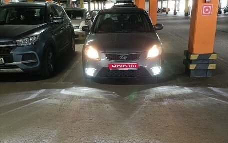 KIA Rio II, 2011 год, 650 000 рублей, 1 фотография