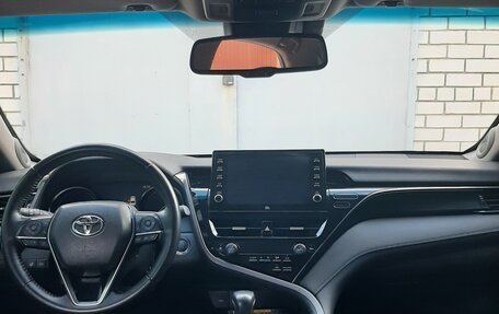 Toyota Camry, 2021 год, 2 950 000 рублей, 3 фотография