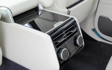 Land Rover Range Rover IV рестайлинг, 2023 год, 22 000 000 рублей, 8 фотография