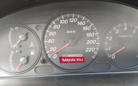 Mazda 323, 2001 год, 390 000 рублей, 7 фотография