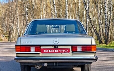Mercedes-Benz W123, 1982 год, 1 300 000 рублей, 6 фотография