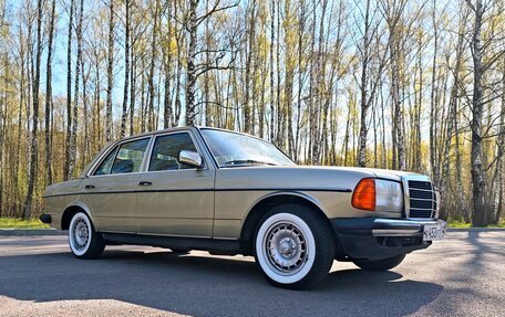 Mercedes-Benz W123, 1982 год, 1 300 000 рублей, 35 фотография