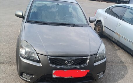 KIA Rio II, 2011 год, 650 000 рублей, 3 фотография