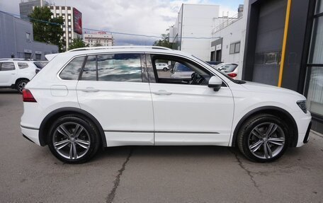Volkswagen Tiguan II, 2018 год, 1 931 000 рублей, 4 фотография