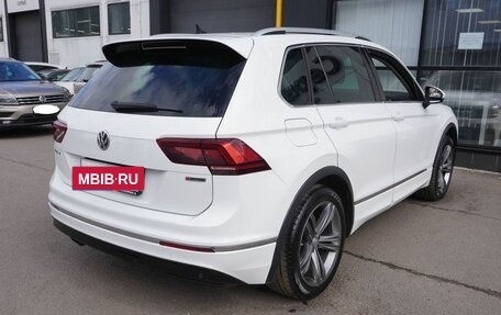 Volkswagen Tiguan II, 2018 год, 1 931 000 рублей, 5 фотография