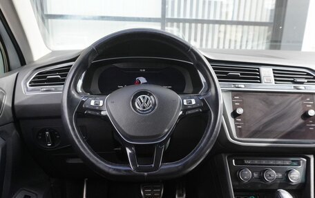 Volkswagen Tiguan II, 2018 год, 1 931 000 рублей, 13 фотография